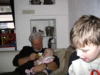 opa en oma busink op bezoek 19-02-2005