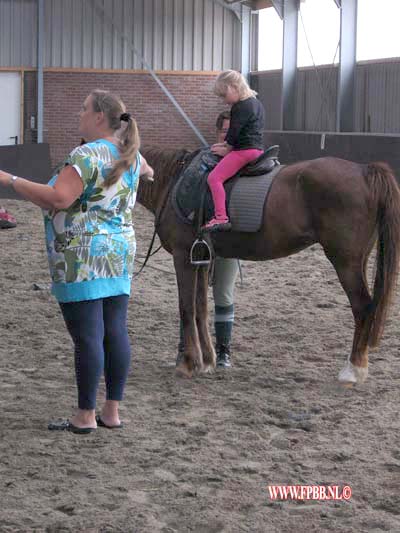 Paard rijden en BBQ bij j familie van Leeuwen 31-07-2010