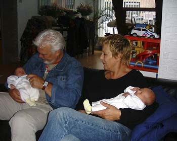 opa en oma busink op bezoek 21-08-2004