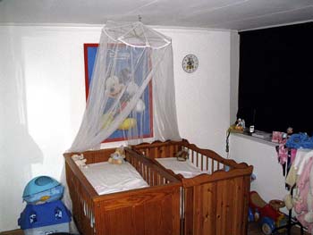 Bekijk onze slaap kamer maar eens 26-10-2004