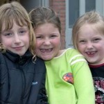 Onze buur meisjes Anouk_ Leslie en Amber 19-03-2005