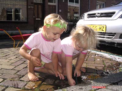 De meiden zo maar 01-08-2007