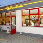 Lekker uit eten bij de snackbar de smulhoek friet gaat er altijd en overal in 09-07-2007