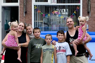 De Familie foto met de vakantie kinderen Zlatko_Viez _ Marko 17-08-2007