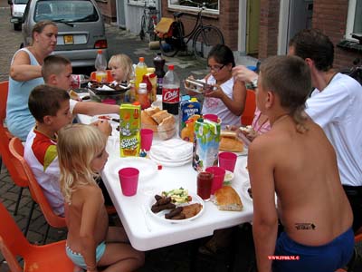 Gezamelijk eten 30-07-2008